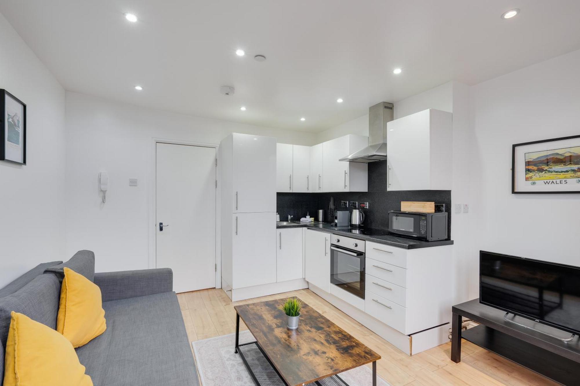 Relax In A Modern Cardiff Home By The City Centre & Bute Park Bagian luar foto